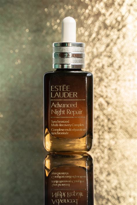 Estée Lauder Serum Packaging