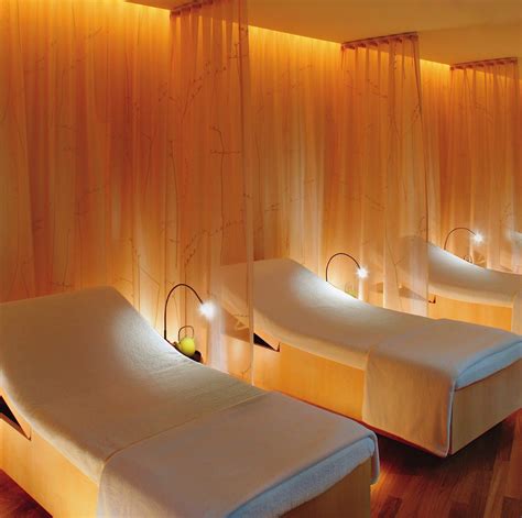 Checking Mandarin Oriental Spa Reviews