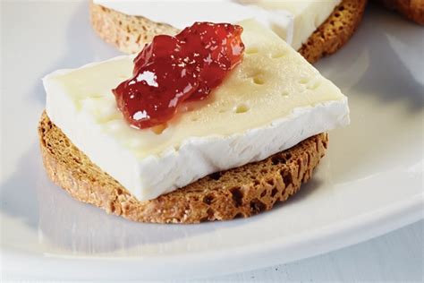 Brie and Crackers