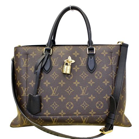 Louis Vuitton bag canvas