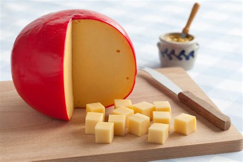 Types of Edam cheese