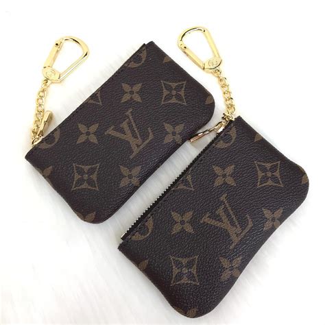 Louis Vuitton Keychain Stitching